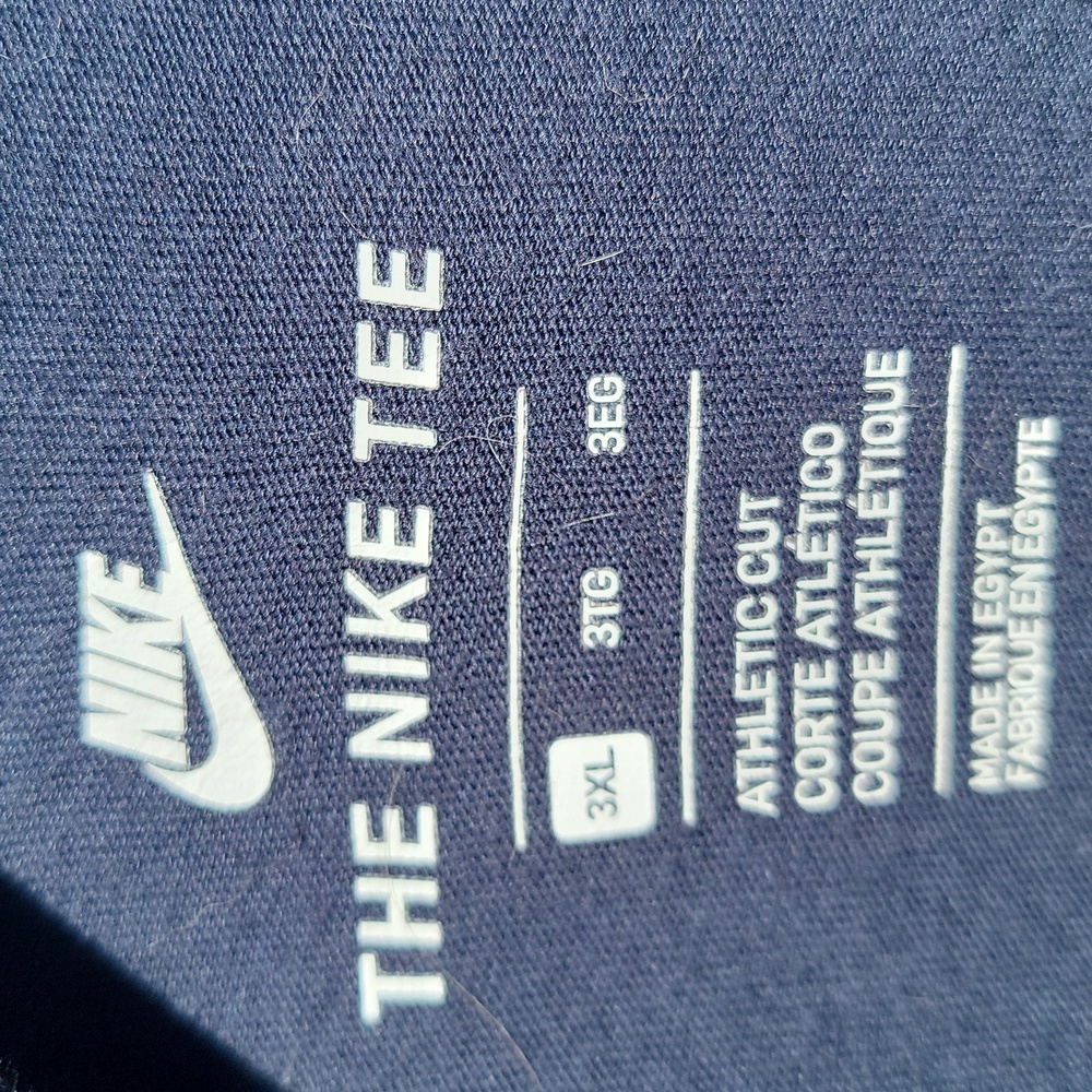 Nike Men's Navy Blue T-Shirt - Picture 3 of 3